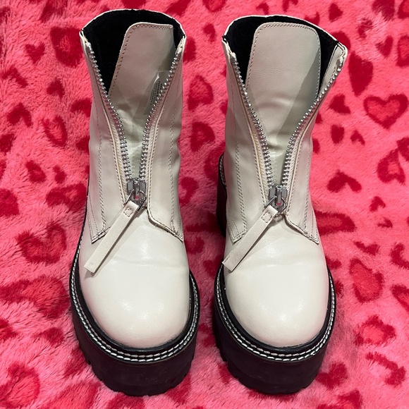 Boots - Picture 2 of 8